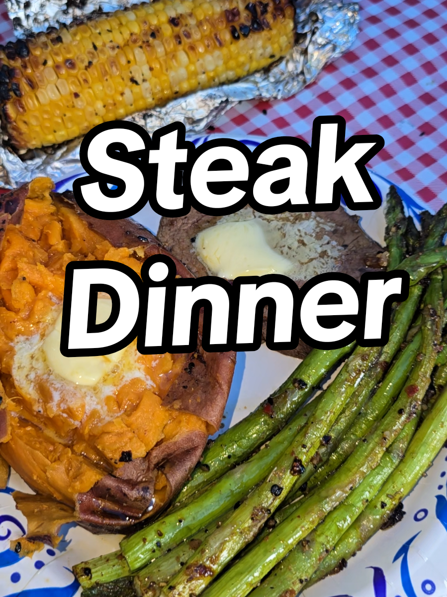 Now that's what I call a high class dinner. 💁‍♀️  #Cooking #Blackstone #Camping #Steak #Dinner 