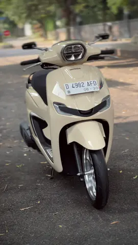 mending pake knalpot vario 160 apa std racing aja yaa?🤔 #stylomodifikasi #stylo160 #stylo #fyp 