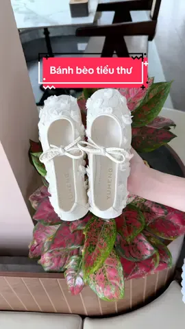 Đôi búp bê bánh bèo tiểu thư chị em nào cũng nên có #muataitiktokshop🛍 #vyreview #tiktokshop44 #depquaingang #giaybupbenu 