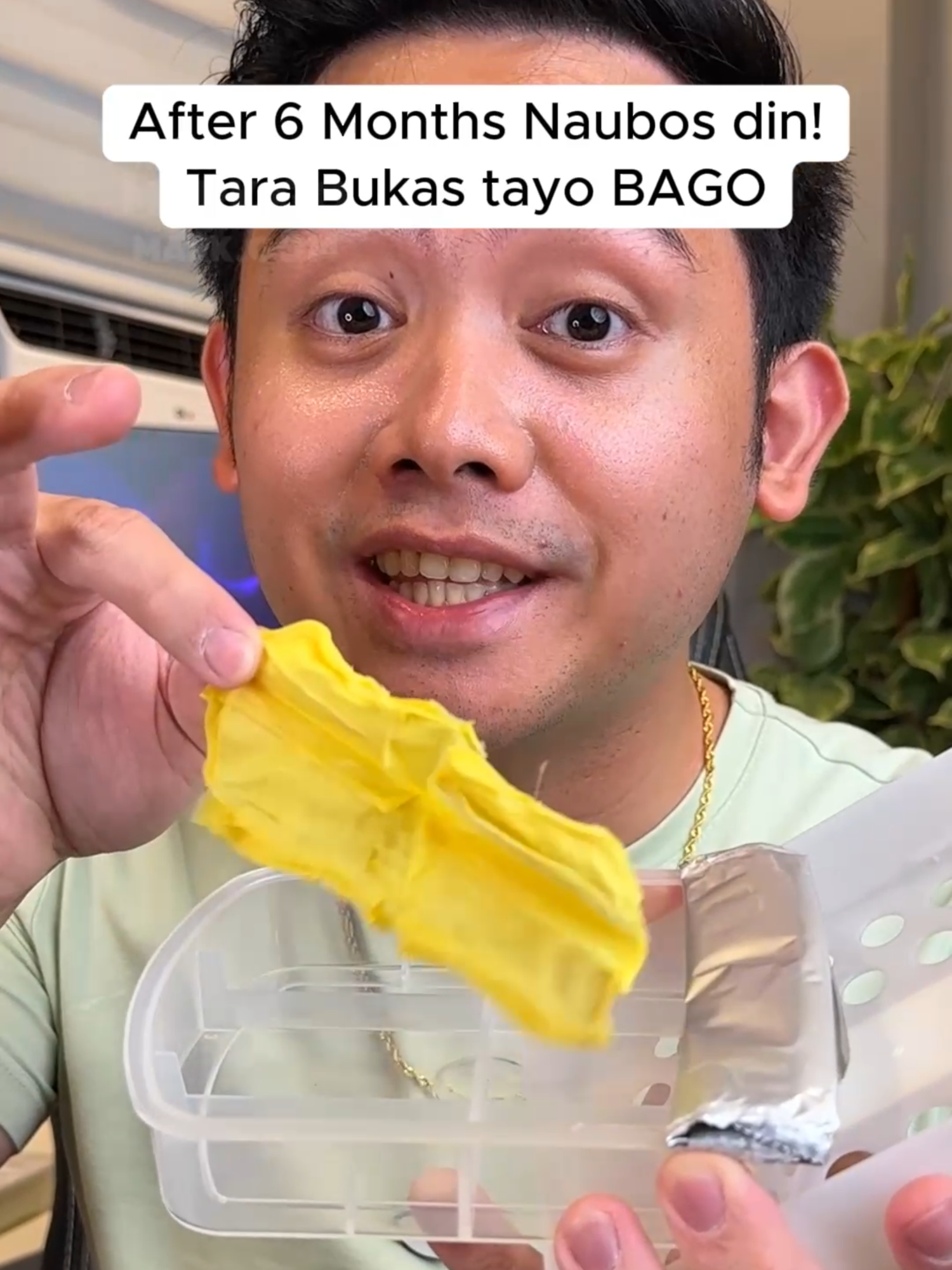 SAWAKAS at na ubos na din yung gallot air freshener ko at mapapakita ko na sainyo yung ichura ng panibago, ang galing talaga ng air freshener nakakatanggal ng baho ang lakas ng amoy parang hotel scents, tanggal yung amoy ng smelly CR odor remover siya #hotelscent #roomscent #roomscents #airfreshener #roomscentfreshener #odorremover