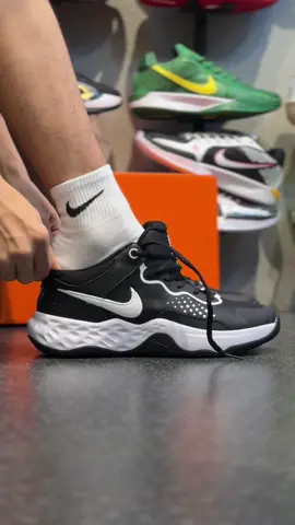 Fly By Mid 3 Black White ⌚️ - For inquiries, dm us po 🫶 Instagram: @theshoeemporium27 Facebook: The Shoe Emporium  #foryou #edit #fyp #basketballedits #basketballtiktok #basketballshoes #flybymidblackwhite #flybymid #flybymid3 #flybymid3blackwhite 
