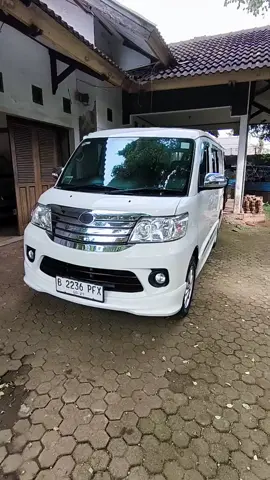 for sale Daihatsu Luxio Type X manual Tahun 2019 pajak panjang Bodi mulus  mesin halus ban