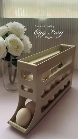 space saving egg tray organizer ✨ #eggtrayorganizer #organizer #eggholder #automaticrollingeggdispenser #householditems 