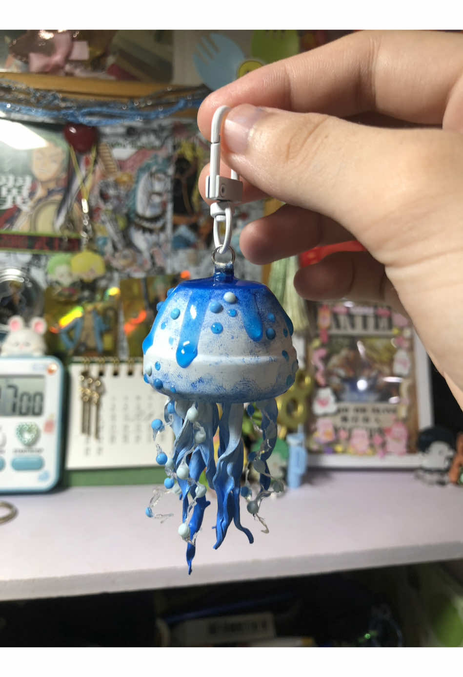 Sharing my jellyfish DIY using a Probi bottle 🪼✨ Feel free to ask in the comments if you’re curious about anything!😁 Includes fire & dust — stay safe! 😷🔥#decor#DIY#craft#handmade#keychain #jellyfish#jellyfishdiy#jellyfishkeychain#recylebottle 