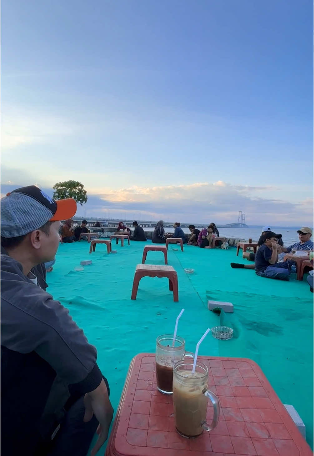 View point  #surabaya #suramadu #suramaduviewpoint #sunset #pantaikenjeran 