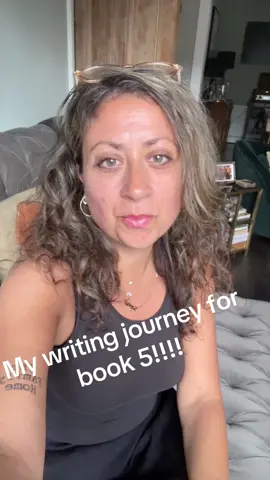 #BookTok #bookworm #bookish #books #bookrecommendations #bookrecs #amreading 