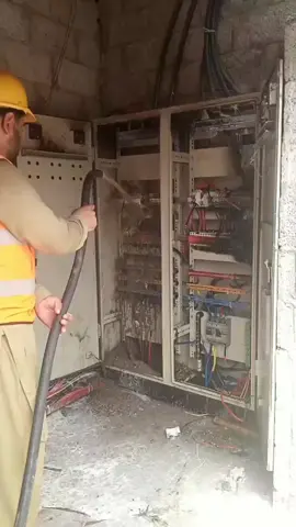 #StationPower #SolarGenerator #GeneratorSolar #PortableEnergyStorage #SolarPowerGeneratorEquipment #Sukflow #factory #www.sukflow.com #Inverter#SolarInverter #MicroInverter #Off-gridInverter#SolarPanels#Solar #InverterFactory #HomeBackupPowerStation #PortablePowerStations 