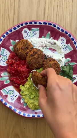 קציצות ירק וטופו של מתחת לעץ🌴
