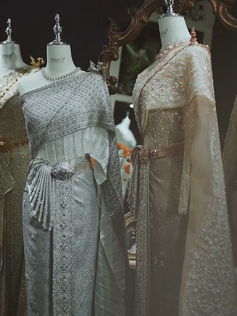 เพราะเราใส่ใจ  ชุดหมั้นไทยสวย  ปราณีต และชุดหลากหลายดีไซน์ให้เลือก  Vivaris International bridal  -- การันตี คุณภาพ ประสบการณ์ กว่า 30 ปี เพื่อให้คุณงดงาม และเปล่งประกายที่สุดในวันสำคัญ มีทีมงานมืออาชีพ คอยต้อนรับ ให้คำปรึกษา ให้คำแนะนำ  -- สัมผัสบริการทุกระดับ ประทับใจได้ทุกวัน  ตั้งแต่เวลา 10.00-20.00 น Line@.             : @vivarisstudio Tel.  :02-247-1446, ,086-312-6785 🚘 อโศก-ดินแดง(เยื้องๆโบสถ์แม่พระฟาติมา ติดกับปากซอยสุทธิพร 1) #vivaris  #vivarisstudo #vivarisinternationalbridal #ชุดเจ้าสาว #ชุดแต่งงาน #ชุดไทย #ชุดหมั้น #สูทเจ้าบ่าว  #ชุดเเต่งงานเจ้าหญิง #ชุดเจ้าสาวสวยๆ  #ชุดเจ้าสาวปริ๊นเซส #dress  #bride #groom  #weddingdress #wedding  #ชุดไทย #ชุดไทยประยุกต์ 