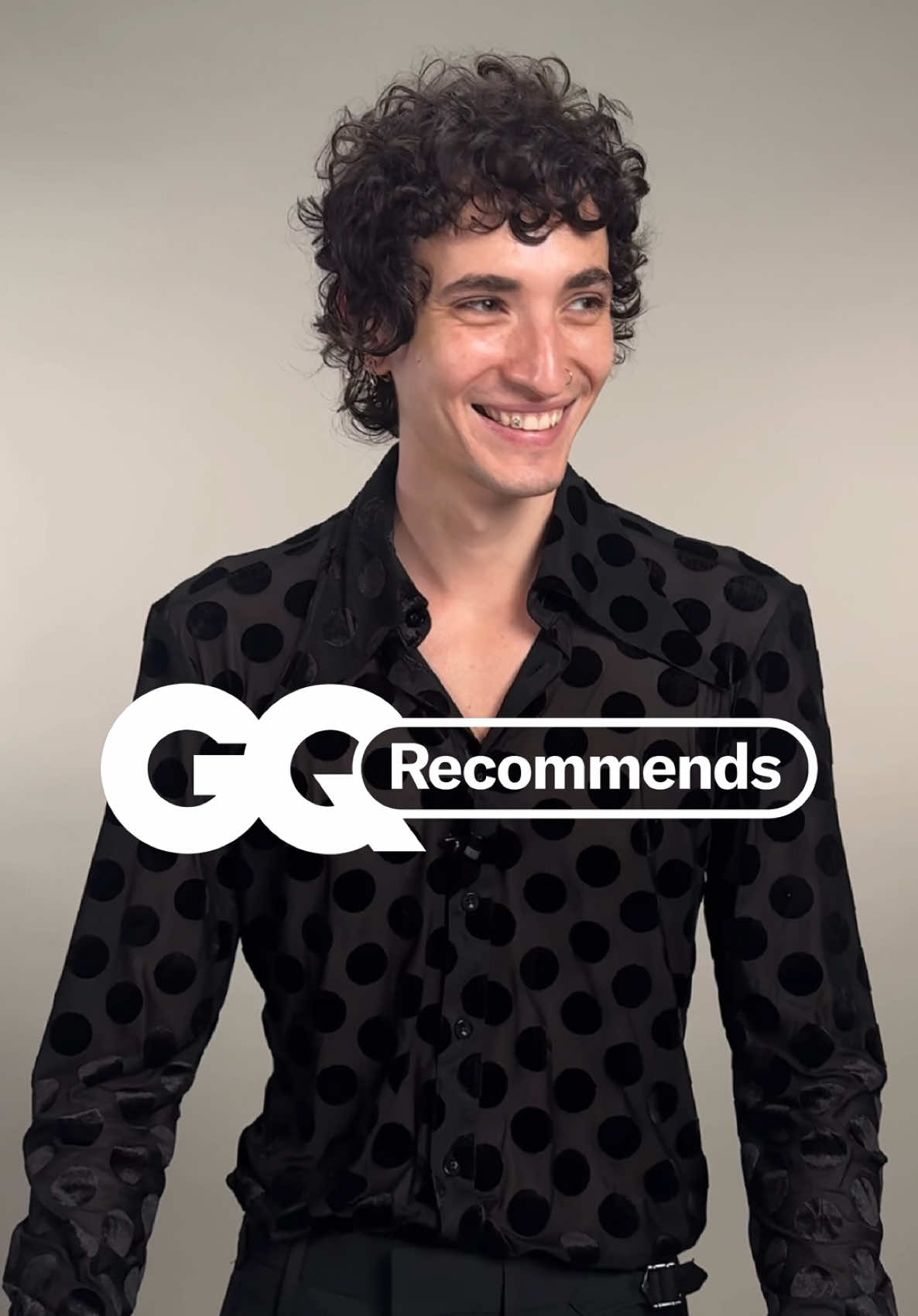 Vorremmo tutti portarci dietro la nostra intera routine beauty in viaggio. Ma la realtà è che, quando si tratta di bagaglio a mano, ogni centimetro conta. Detto ciò, GQ viene in vostro soccorso per consigliarvi una selezione essenziale che vi farà sentire bene ovunque. Scopritela al link in bio. #GQRecommends è la rubrica di GQ Italia che vi regala i migliori consigli per uno shopping online da veri professionisti.