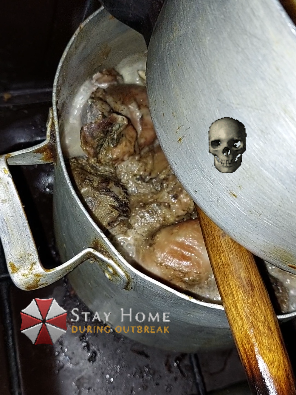 we are not surviving this food #residentevilfood #residentevilfood😭 #residentevil7 #residentevil7biohazard #biohazard #резідентівел ##residentevil #capcom #ethanwinters #українськийдрімкор #ukrainiandreamcore #re7 #re7biohazard 