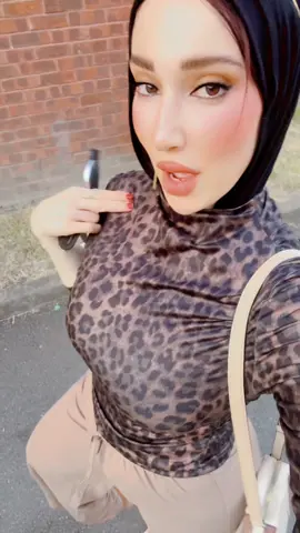 #foryoupage #moon_london #fypシ゚viral #عرب_تيك_توك #اكسبلورexplore #4you #الشعب_الصيني_ماله_حل😂😂 #4you #fypシ #explore #fypシ #مشاهير_تيك_توك 