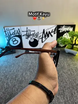 Frame secakep itu, wajib punya sih 🫵🏻🤪 #kacamata #kacamatahitam #kacamataminus #kacamatahitammodern #kacamataphotocromic #kacamataskena 