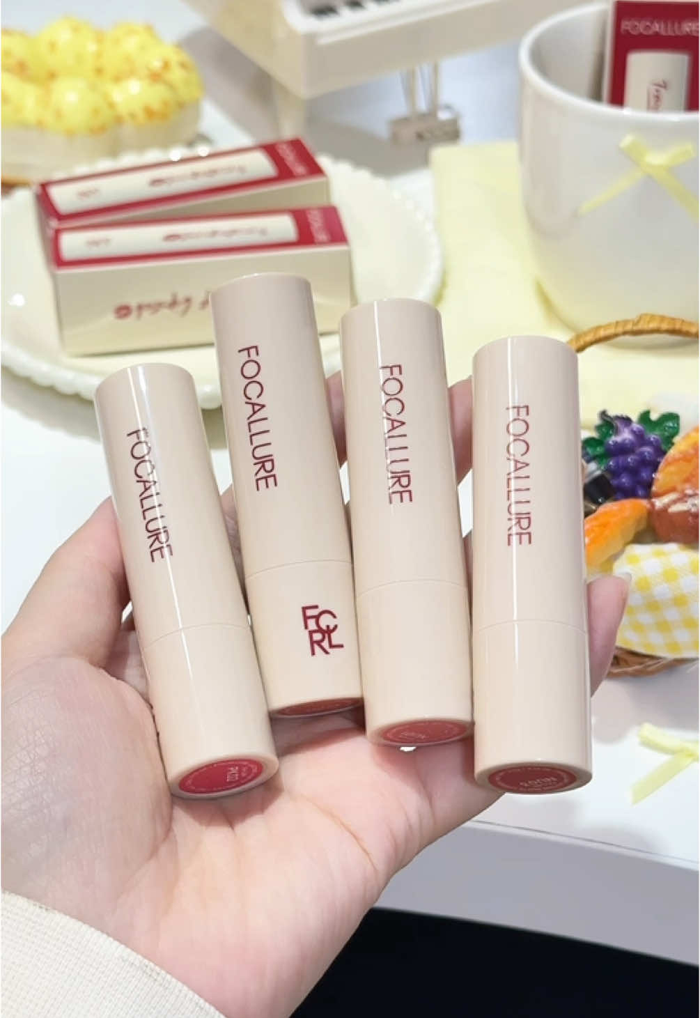 Super pigmented, hindi nagta-transfer. Para sa mga matte lovers, add to cart na! 🤣😇😽 #focallure #focallureph #transferproof #lipmakeup #mattelipstick #makeup💄 #fypage