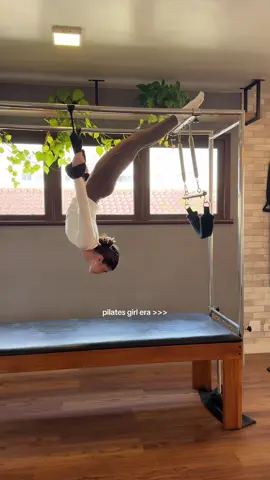 eternamente grata por não ter mais costas de uma idosa de 90 anos🤝🏻 #pilates #pilatesgirl #pilatesworkout 