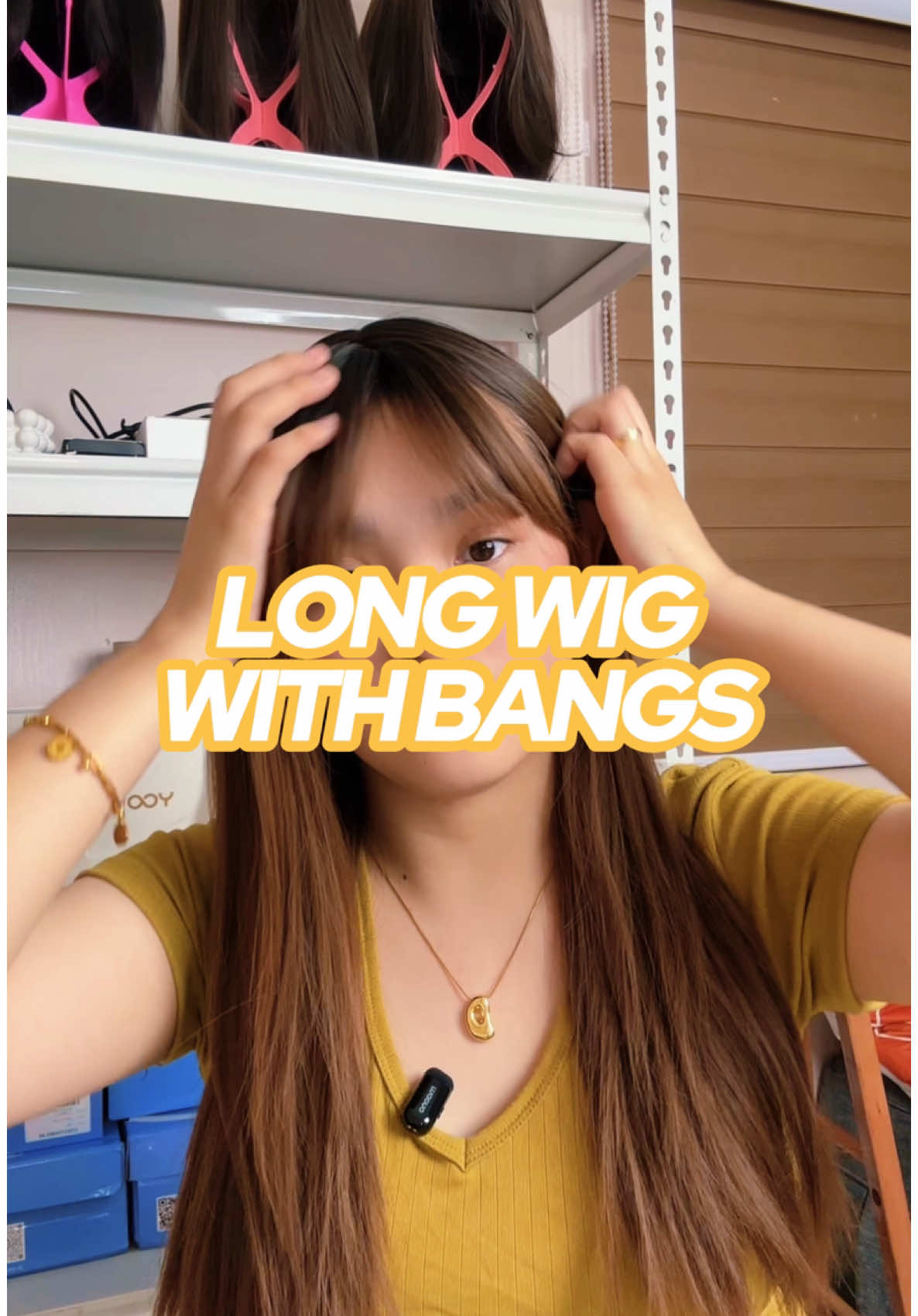 Replying to @eve Honey tea yung saakin, 65 cm long wig na para talagang buhok natin. Ganda rin ng kulay ng wig nato ng sevenqueen #wig #longwig #wigwithbangs #sevenqueenwig #sevenqueen 