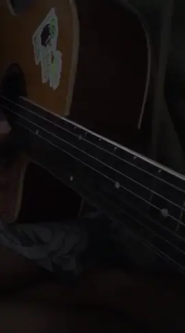 _Aku Memang manusia biasa _ #gitarcover #gitar #Fyp #gitarcover 