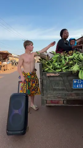Waka Waka 🕺 #tanzen #wakawaka #africa #backflip #fyp 