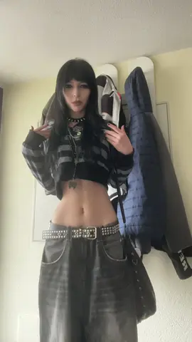 fit cheeeck (just to answer further questions, the little thing on my abdomen is a scar from an operation I had :) ) #alternative #goth #fyp #97jjkay #outfitinspo #fitcheck #fashion 