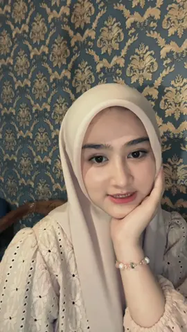 #CapCut person : @nblhnrn3  pap random 1 video 4 foto  #cewekcantik #hijabers #paprandom #fyp #cewekhijab #paprandomviral 