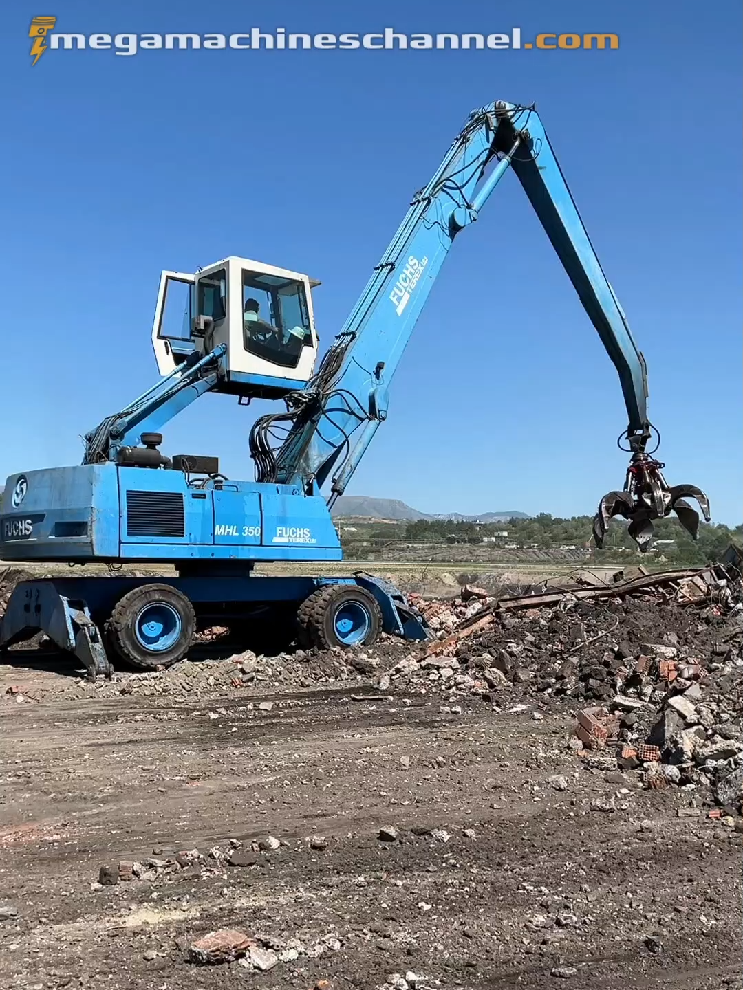 Removing and Recycling #megamachineschannel #recycle #dump #inspiration #industrial