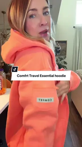 @Comfrt #comfrt #hoodie #zipuphoodie #travelessentials 