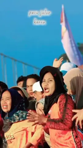 Mereka menangis bukan karena kalah semata, tapi karena cinta yang tak terucap pada setiap kayuhan dan riuh tepuk tangan #pacujalurkuantansingingi #pacujalur #pacujalurmendunia 