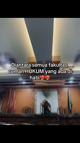 semoga soon bisa duduk di bangku tengah ituu🙇🏻‍♀️🙏🏻#hukum #umsu #hakimketua #fyp 
