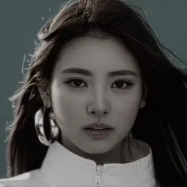 Anna’s so pretty! I usually hate making kpop edits because the clips are time consuming but I didn’t mind editing the princess 👑 #annameovv #meovvedit #fyp #kpopedit #kpopfyp #annatanaka #meovvanna 