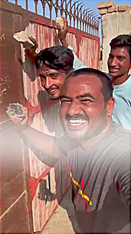 very funny video 😂😂😂😂 #funnyvideo #comedyvideo #funny #comedy #foryou #foryoupage #fyp #viralvideo #teamsadiqcholistani 