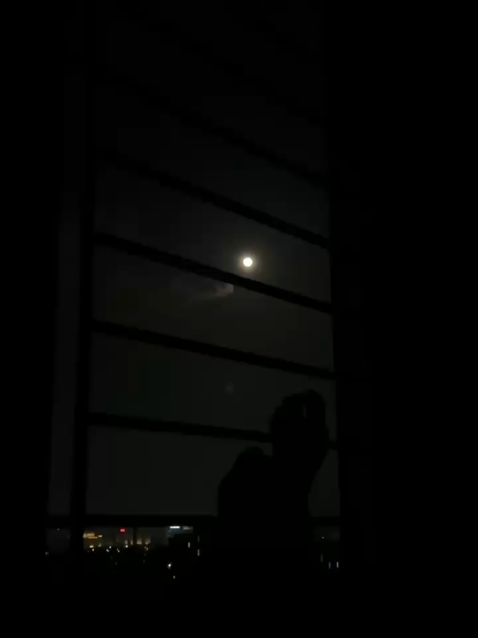 Some nights feel endlessly long… when the silence is filled with memories too loud to ignore! 🌕💔 #creatorsearchinsights #moonnight #sadpost  #memories #nightvibes #lonely #heartbroken #foryou #foryoupage #fyp #viral #trending #tiktokbangladesh 