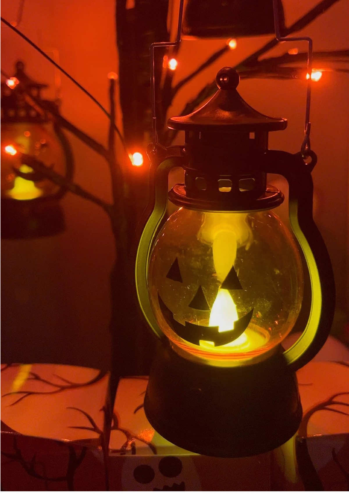 Kids & Adults LOVE This! The Coziest Mini Lantern for Halloween Nights! #pumpkin #halloween #falldecor #halloweendecor#fallelectronics #nightnight #giftideas #fyp #lights #lightdesign #lightdecor 