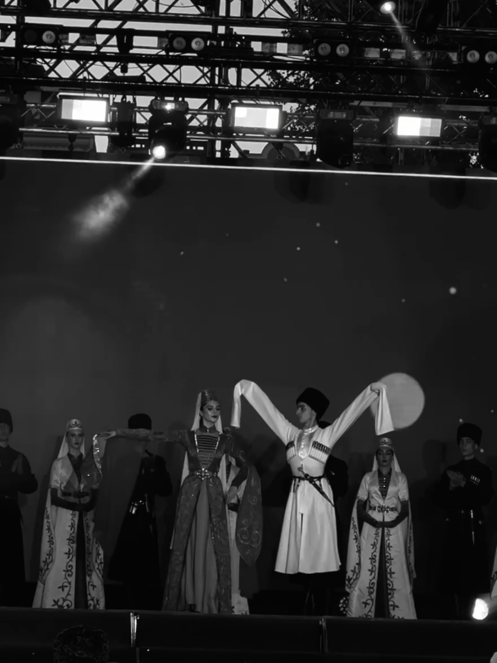 𝐃𝐍 | хонга кафт                             #дружбанародов #kavkaz #druzhbanarodov #caucasian #dance #кавказскиетанцы #осетинскийтанец #хонгакафт #ессентуки #юбилейансамбля #15летдружбенародов #ананасвзтм #зтмсоло 