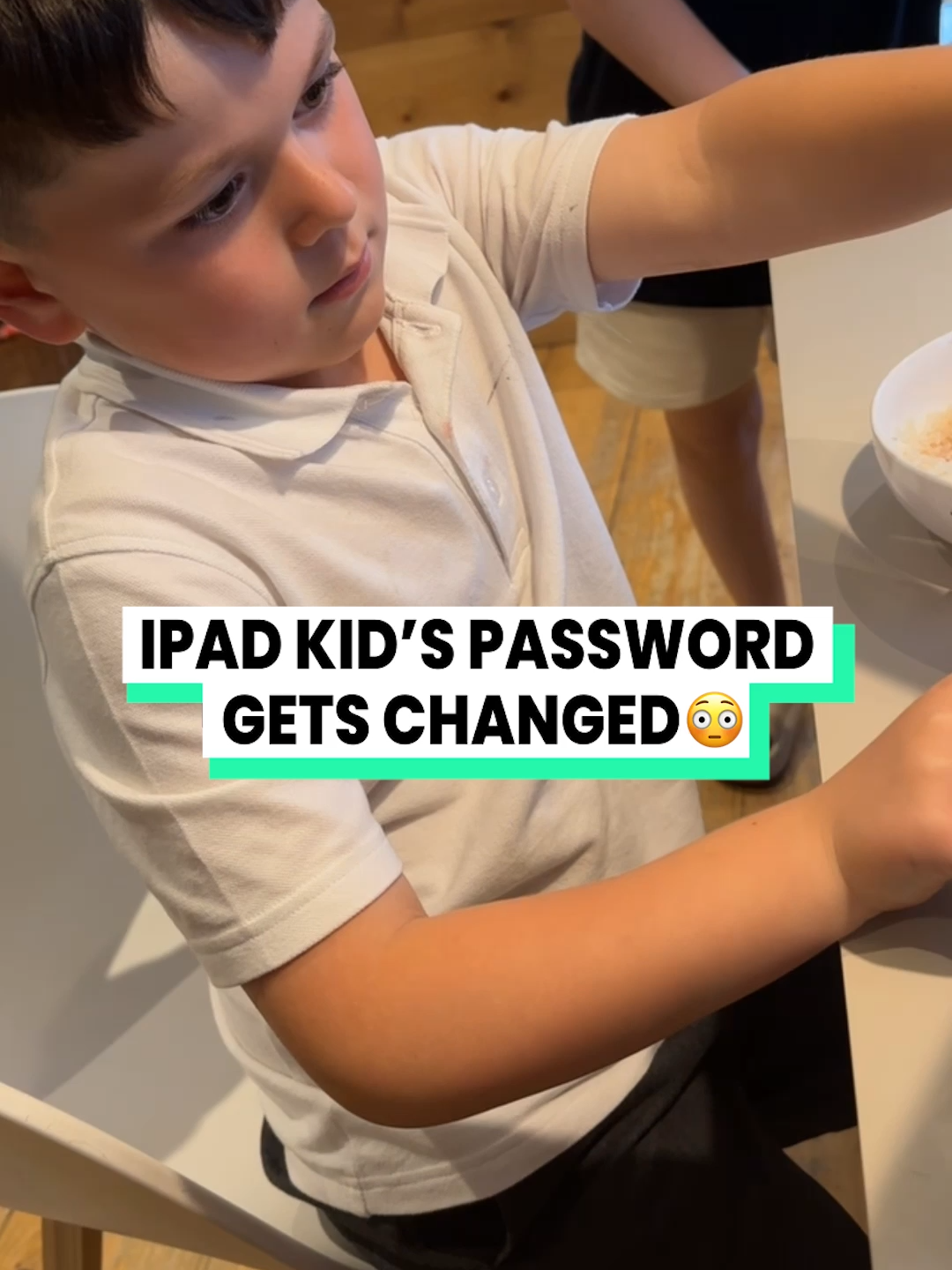This is his world crashing 😅 @connoredwardharmann  #ipadkid #ipadkids #ipad #password #changed #brotherlylove #brothers #sibling #funnykid #crashout