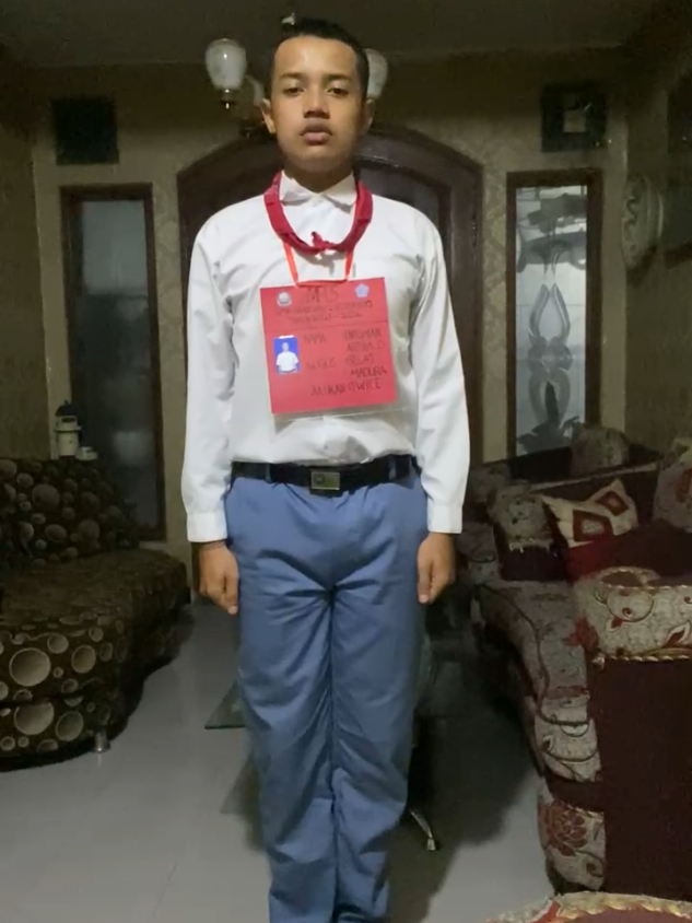 Haluuu dulur smahada, mohon izin memperkenalkan diri saya Inyoman artha dharmayasa dari gugus selat madura, julukan saya twice. saya peserta mpls di SMA HANGTUAH 2 SIDOARJO. @officialsmahada @smahangtuah2sda  #JalasenAction #MPLSSMAHADA2025 #SMAHADAMUDA2025 #SMAHANGTUAH2SIDOARJO #EventSmahada #fypシ #xyzbca  #sharkers  #selatmadura 