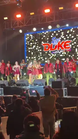 MIX RECUERDOS EN San Antonio de Cañete 🩷 Una noche inolvidable que quedará siempre en mi corazón y ahora a pequeños pasos de la gran final de BUSCANDO LA NUEVA VOZ DE @Son Del Duke ✨🥹 Agradecer infinitamente a @Santiago Fr 🫶🏻 por el video y a todas las personas que llegaron a grabarme. Gracias haber cantando ese día conmigo y con todos los chicos ❤️ ESTAMOS EN LA SEMIFINAL GENTE, MAÑANA EN MQM ✨🫶🏼 #semifinal #mixrecuerdos #sondelduke #chupatelaplata🍻🍻🍻 #sanantoniotx #cañete #mqm 