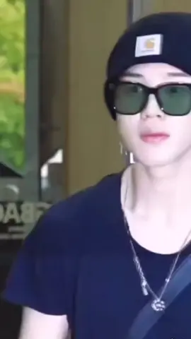 sakit dan kecewa,lihat vt yg ngehate km jim,,candaan tpi di permasalahkan... sehat slalu sayangku,,💜💜🥰🥰🤗🤗 #parkjimin #jimin #nchim #jiminbts #bts #btsxarmy #armyforever💜 #army #bighit_official_bts #fypppp 