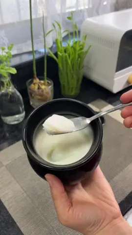 不用任何技术含量，不用开火，不用守在锅边几分钟就可以熬出又白又细腻的猪油，太省事了，邪修就是好用#微波炉猪油 #生活小妙招 #邪修 #微波炉美食 