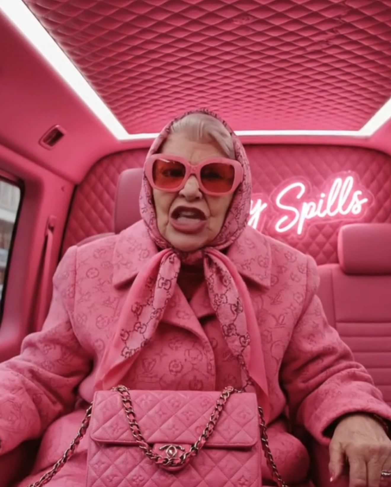There’s no such thing as shopping too much 🙄💅 #relationshipadvice #grannyspills #dating #advice 