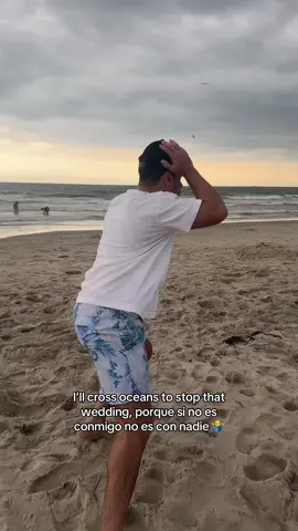 Like lmaoo I got bored at the beach #dominicanrepublic🇩🇴 #hispanictiktok #latino #dominicanrepublic #fypシ #bachatadancing #bachata 