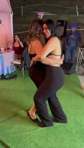 Bailando con mi PRIMA ♥️ #primalove😘😘 