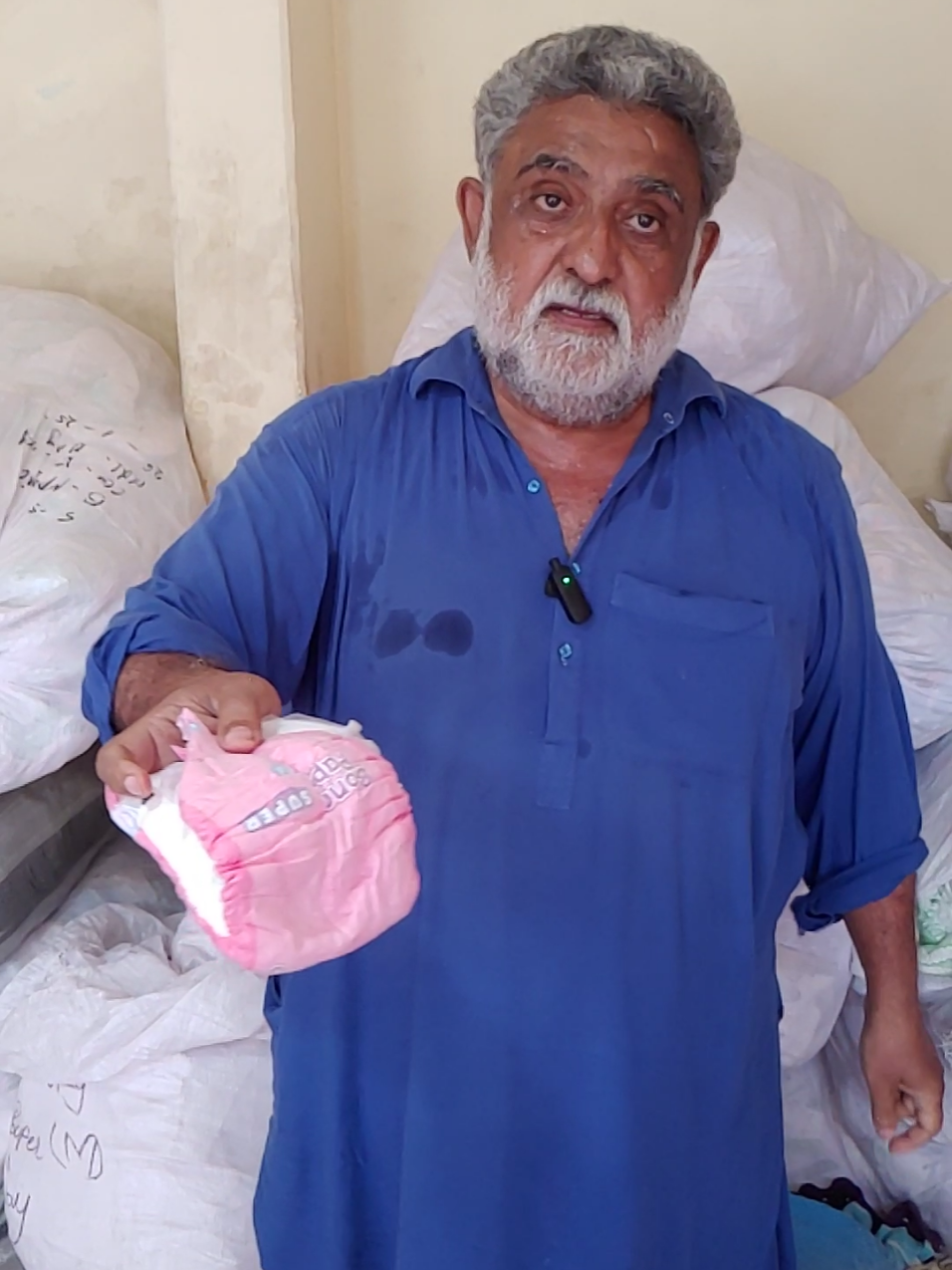 Yousof Khan 0341-2066251 0344-2429774 King Pamper Kemari Dakhana Tara Chana Road nazd Agha Khan Laboratory Karachi  #pampers #diapers #wholesale #market #pakistan 