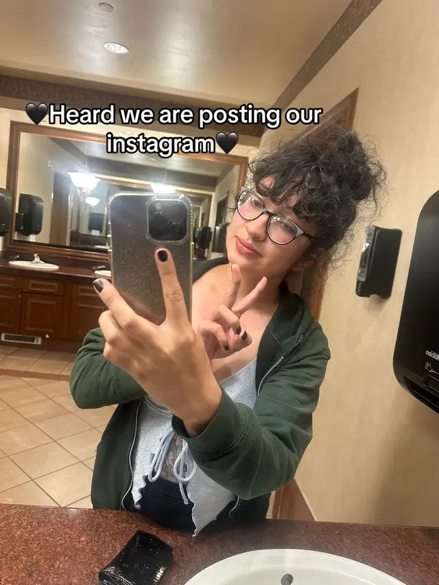 #instagram #follow #followme #followers #fypシ゚viral #alternative #alttiktok #latina #altlatina #animegirl #growth #metalhead 