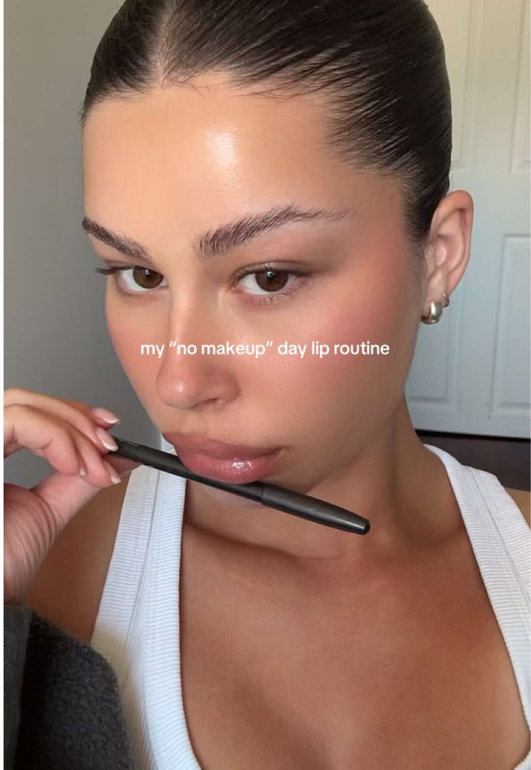 i’m em & i’m addicted lip liner 🫦