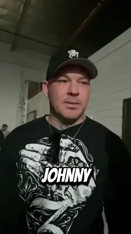“CHAOS” is about getting to the end of the road, thinking you can finally rest, and realizing it’s not only more chaos, but that’s all there is ever gonna be. No rest for the wicked. #hollywoodundead #undeadarmy #HU4L #johnny3tears #j3t #fypシ #trending #fyp 