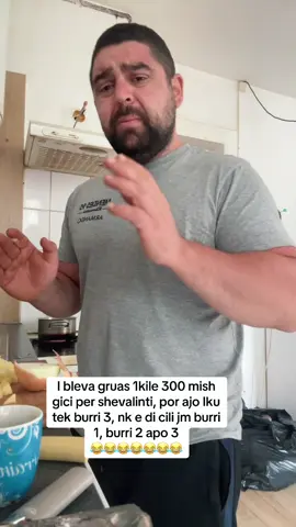 😂😂😂😂😂 halle halle kjo dynja 