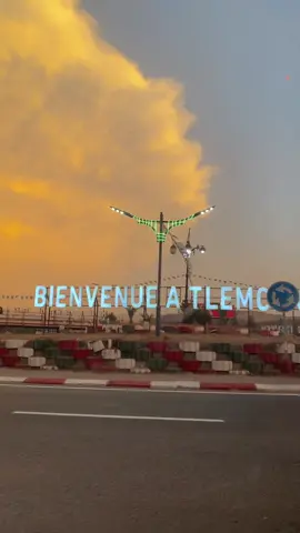 ديها تلمسانية ولا خلي 🤍🥰  #تلمسانية 🫶🏻🍓 #تلمسان 💋🫀 #تلمساني🔥🍯 #midou #tlemceni__13 #tlemcen #تهلاو_ولاد_بلادي🇩🇿💛👌 #maroco🇲🇦algeria🇩🇿tunisia🇹🇳 