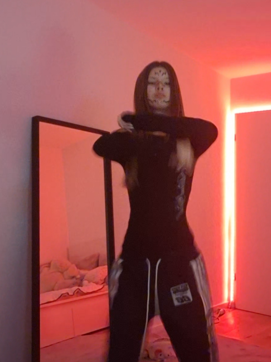 #Mila #dancechallange #foryoupage #dance #dancer #outfitcheck #Milaaa #fyp #follow #viral #trend #russia #russian #russiangirl #girl #🇷🇺 #cosplay #sukuna #anime 
