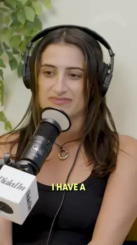 Do you agree with Rachel or Montaine? Let us know ⬇️ #Love #Relationship #situationship #podcast #unwell #friendzone #friendstolovers @RachieFriedPoulet @larry @unwell 