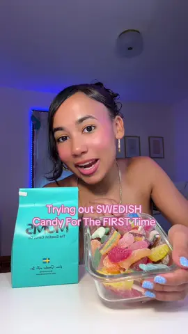 I liked the strawberry and raspberry thing the best @Mums | The Swedish Candy Co. 💗 #swedishcandy #swedish #candy #asmr #eating #treat #sourcandy 